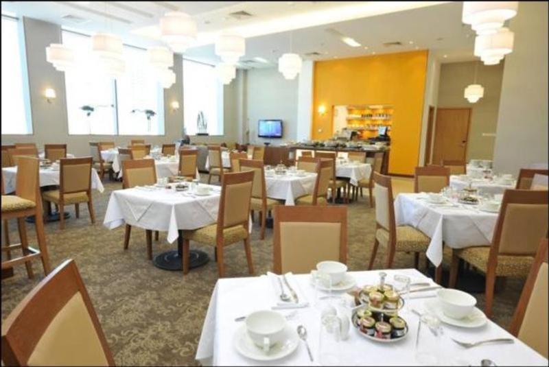 Fraser Suites Seef Bahrain apartamentos Manama Exterior foto The dining room at the International House