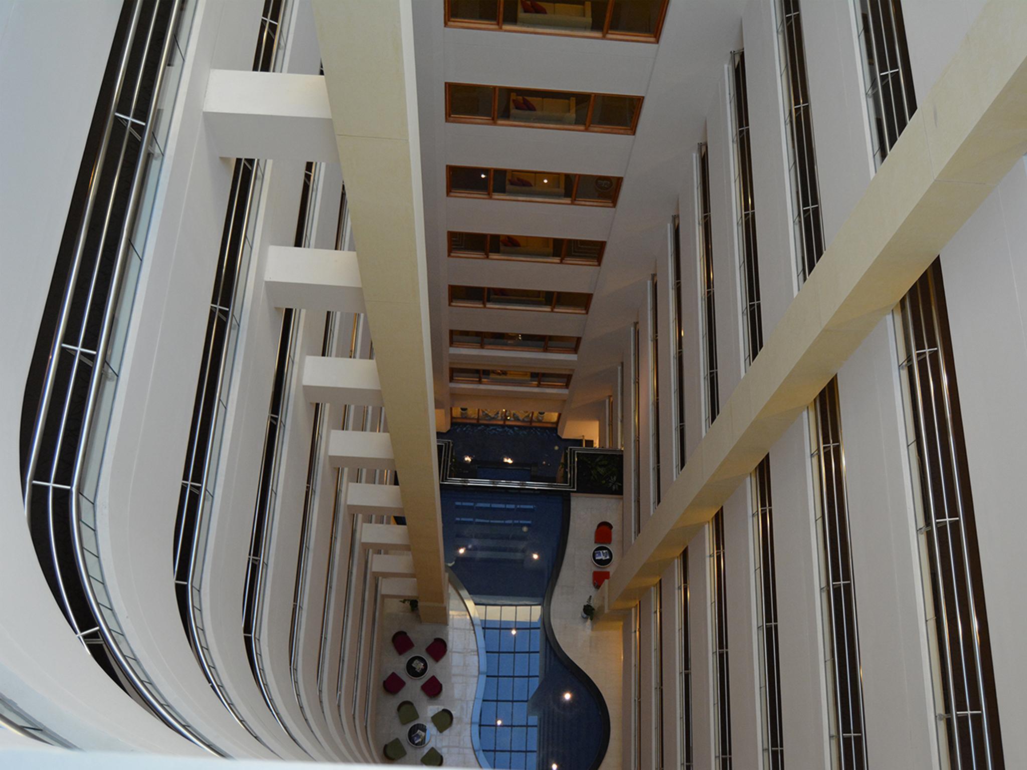 Fraser Suites Seef Bahrain apartamentos Manama Exterior foto The atrium