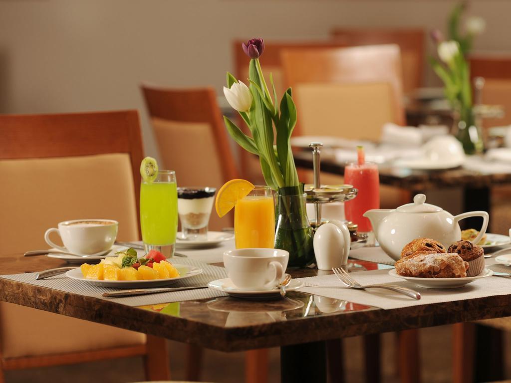Fraser Suites Seef Bahrain apartamentos Manama Exterior foto A breakfast table