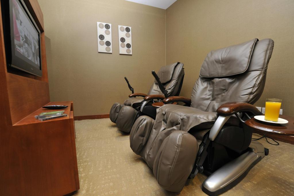 Fraser Suites Seef Bahrain apartamentos Manama Exterior foto Massage chairs